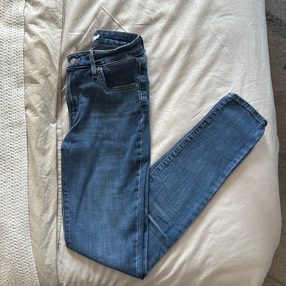 Levis 721 High Rise Blue Skinny Jean
